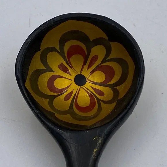 Vintage Hand Painted Wooden Spoons 6 Pieces Black Gold Red 6" Long Flower Design - Picture 3 of 4